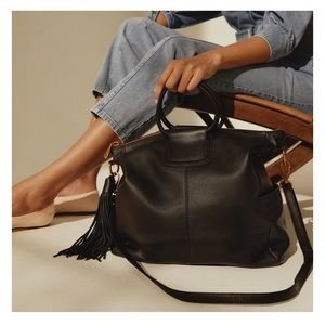 NWT Hobo Black Velvet Pebble Leather Sheila Purse